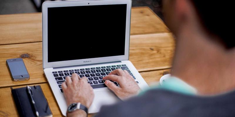 突破网络性能瓶颈：深度解析DPDK、SmartNIC与FPGA三大加速方案